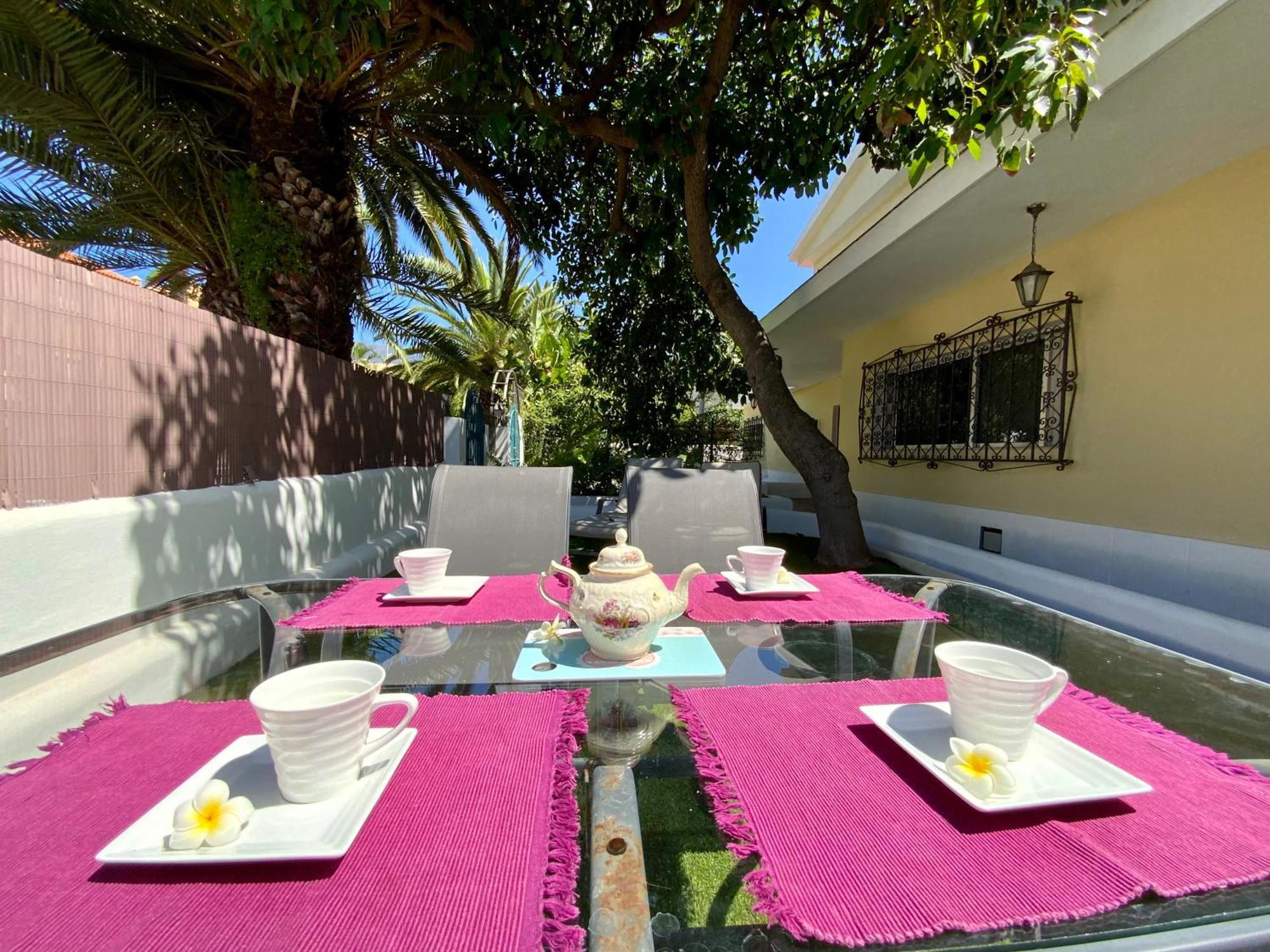 Casa Castillo ลอส เรอาเลคอส ภายนอก รูปภาพ